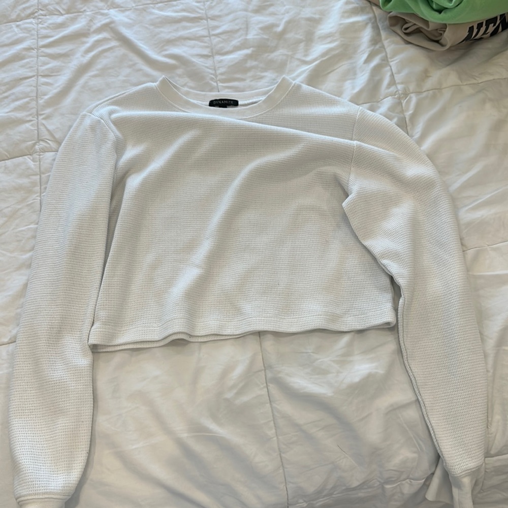 DYNAMITE crop top